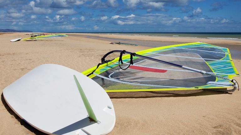 windsurf